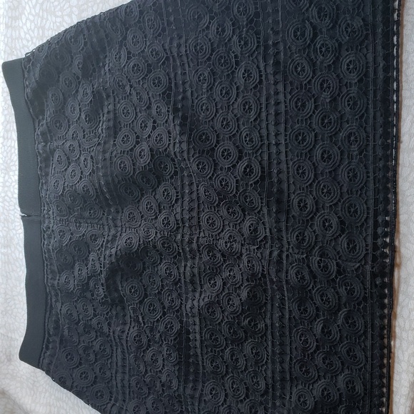 Loft Black Lace Skirt Size 12 - Picture 9 of 10